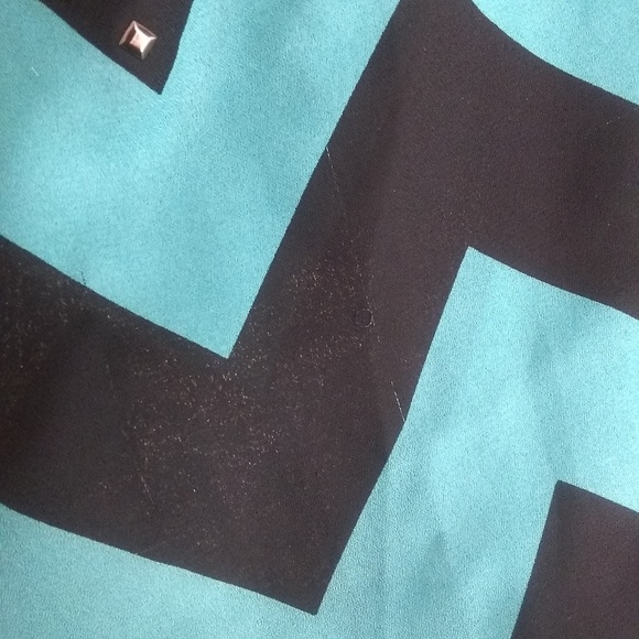 *5/$25 sale* Rue 21 chevron studded tunic blouse - Picture 4 of 4
